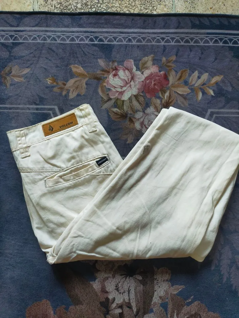 Volcom Chino photo 1