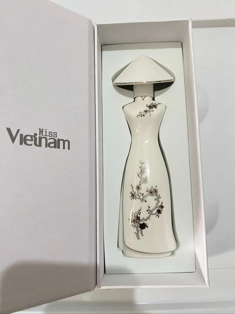 Parfum Miss Saigon Vietnam  photo 1