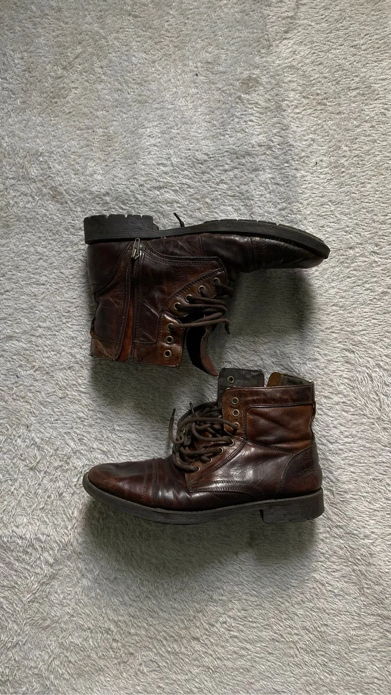 Vintage brown Boots photo 1