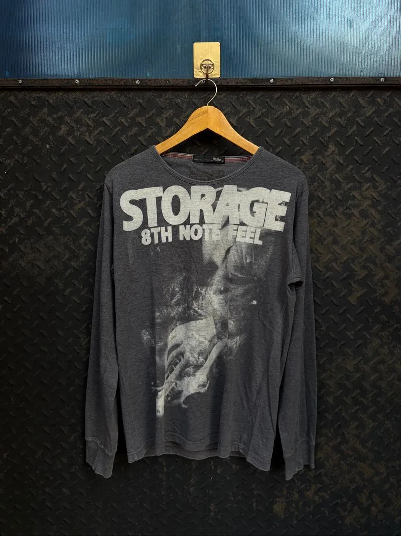 MOSSIMO PUNK GOTHIC VKEI TSHIRT photo 1
