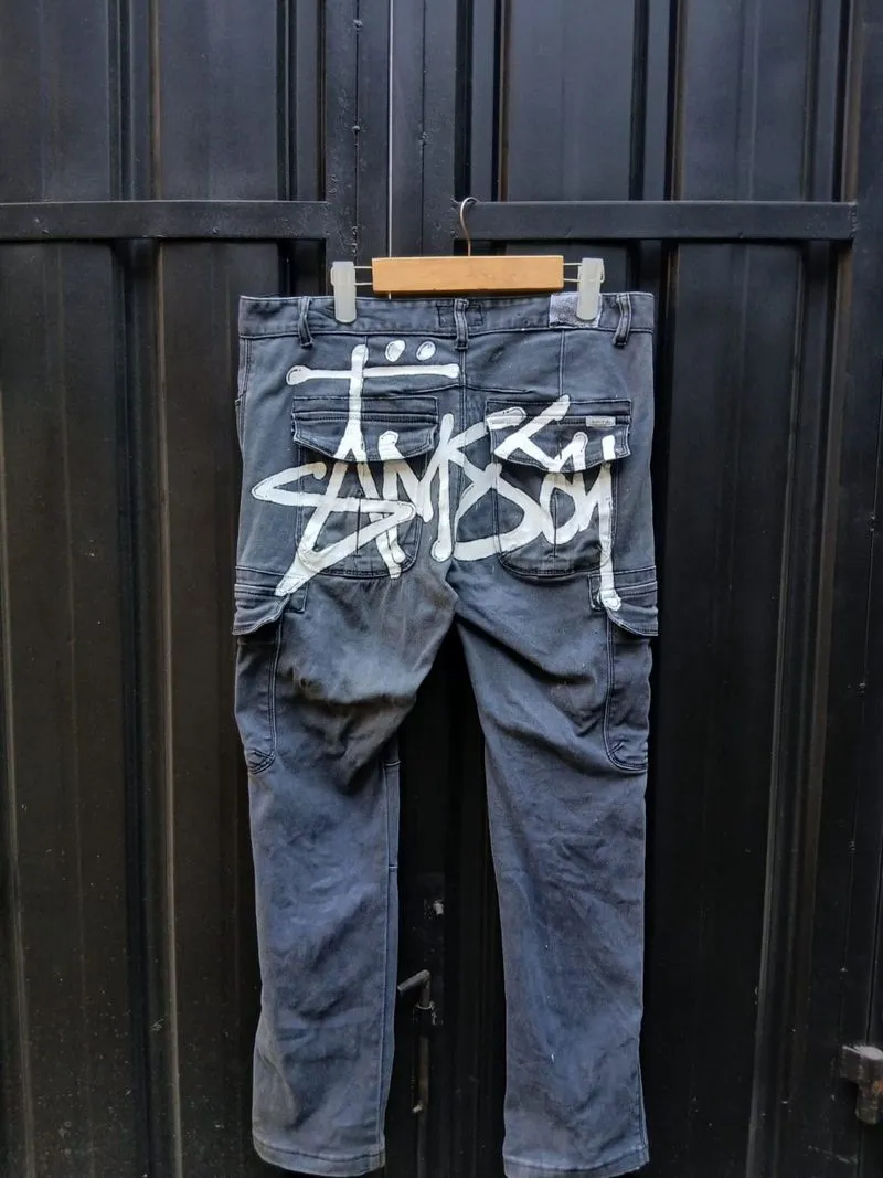 Cargo Jeans rework handpainted photo 1