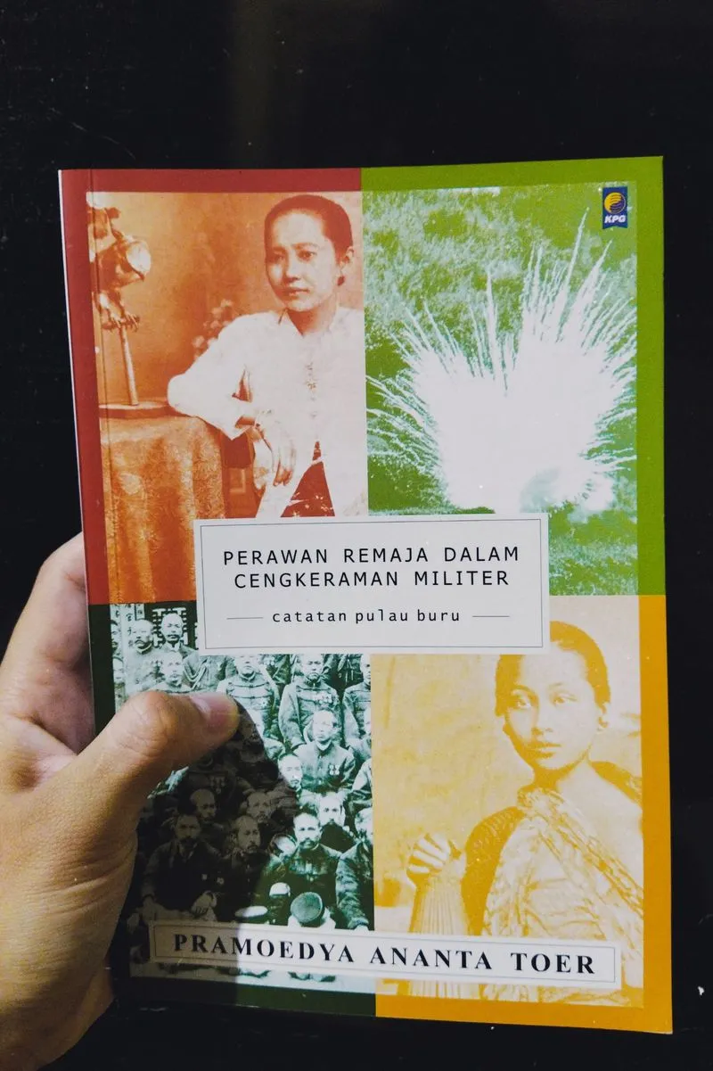 Perempuan remaja dalam cengkraman militer - Pramoedya Ananta photo 1