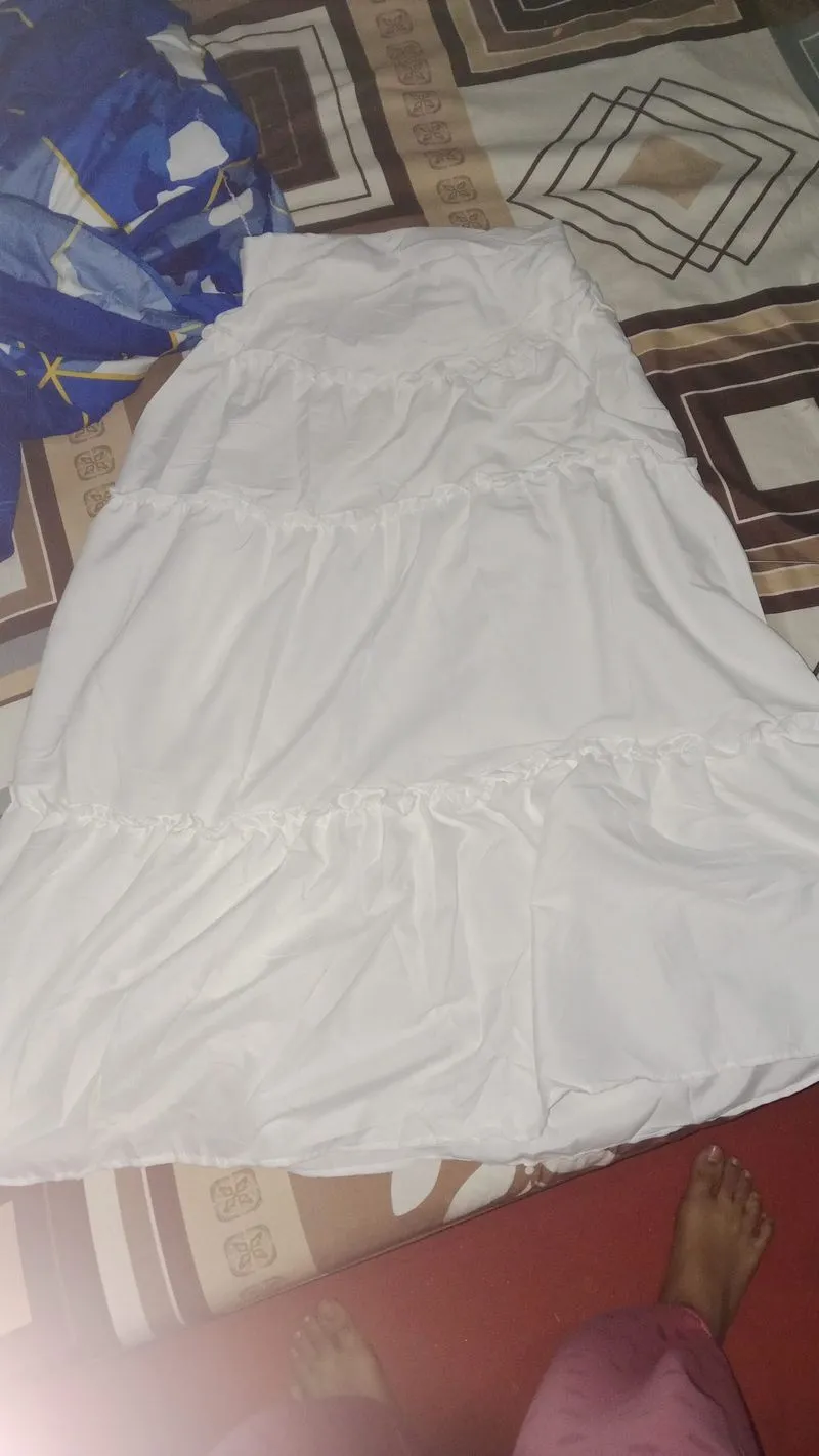 rok putih soft pretty photo 1