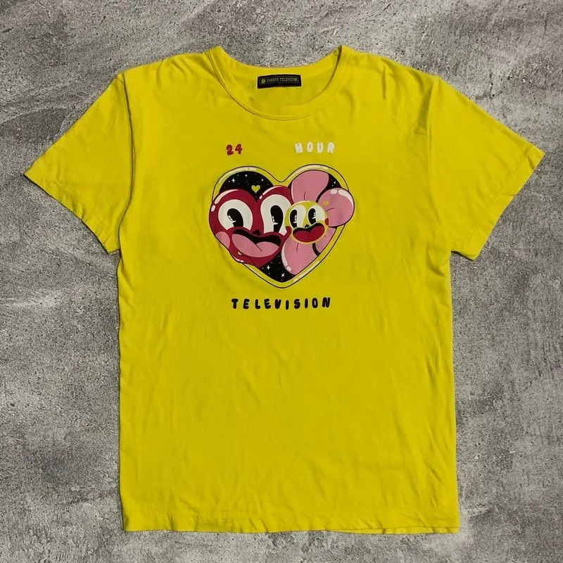 Vintage Y2K T-shirt Pria yellow photo 1