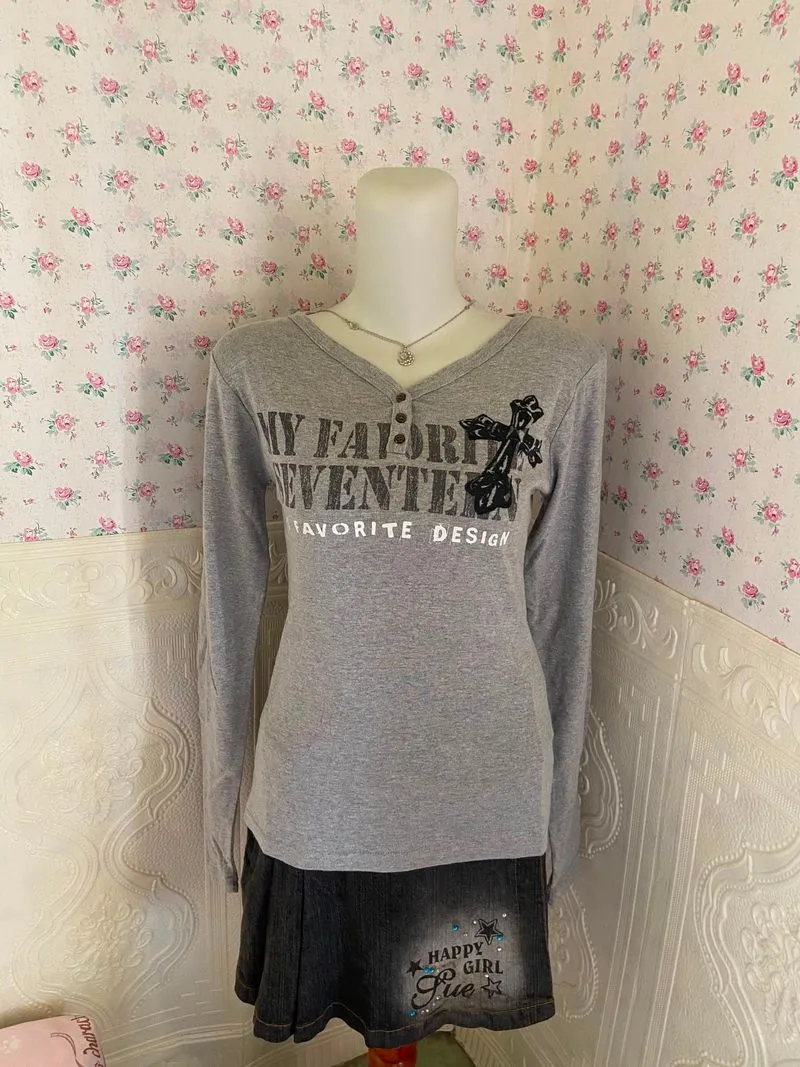 Y2k gothic fitted gray top atasan slimfit chrome logo photo 1