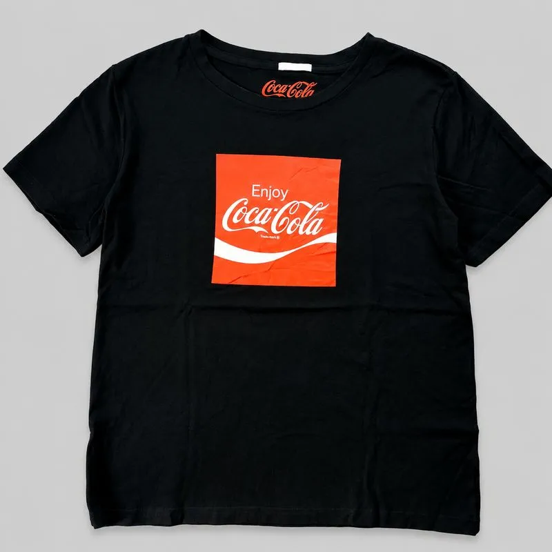 GU X COCA COLA T-SHIRT photo 1