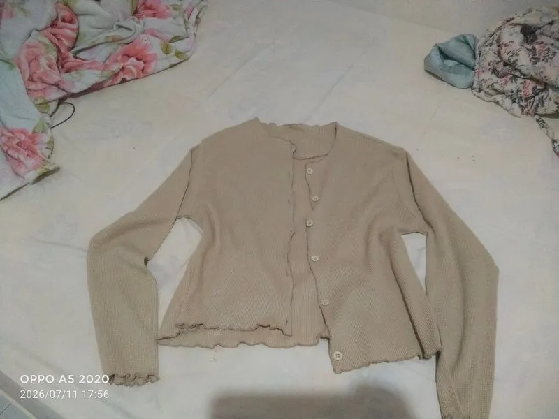 Knit Rajut Crop photo 1