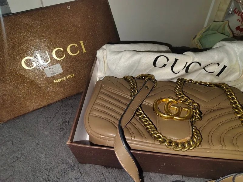 Gucci GG Marmont Small Matelassé Shoulder Bag photo 1