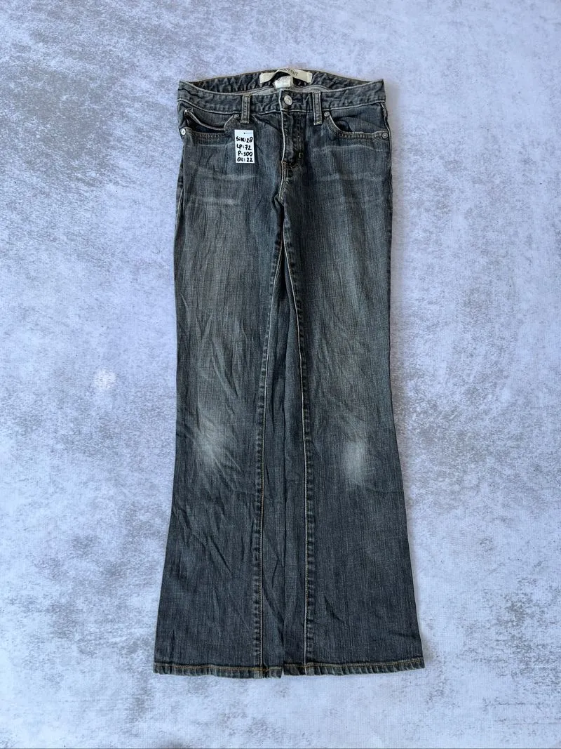 GAP BOOT CUT JEANS SECOND photo 1