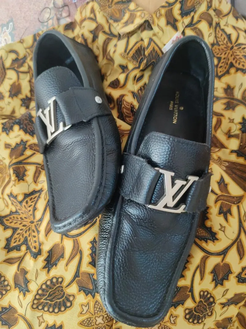 Slip onLv montecarlo  photo 1