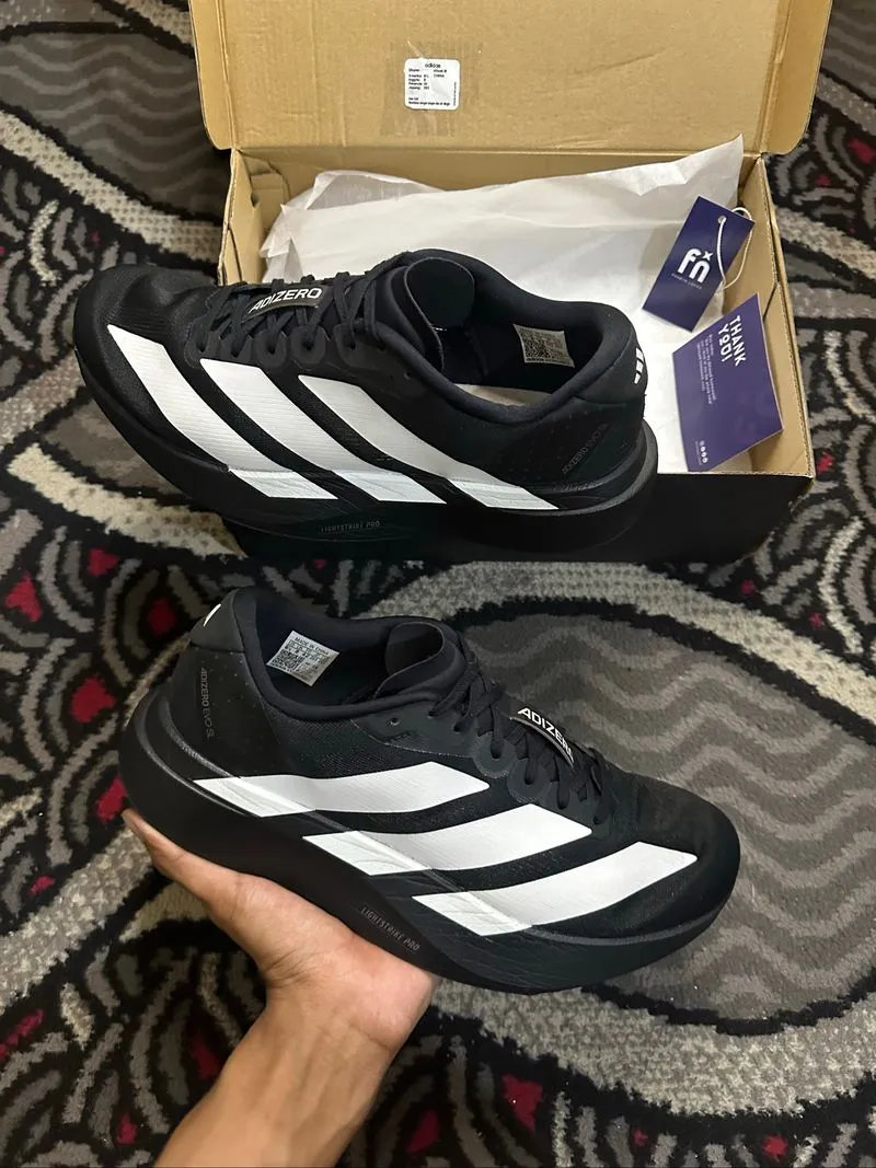 adizero evo sl black white ORIGINAL  photo 1