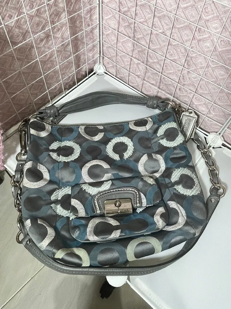 Tas Coach Kristin dalam pola Op Art berwarna biru dan perak photo 1