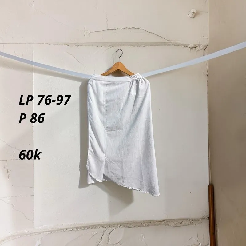 Rok putih  photo 1