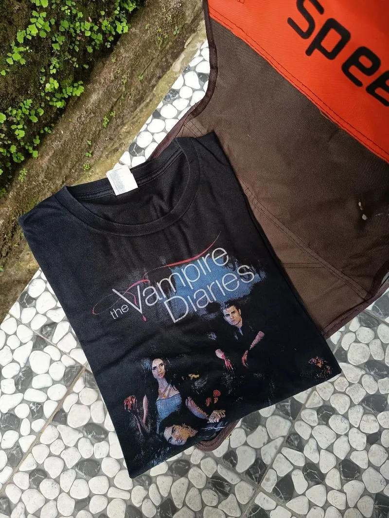 T-shirt Series Vampire Diares photo 1