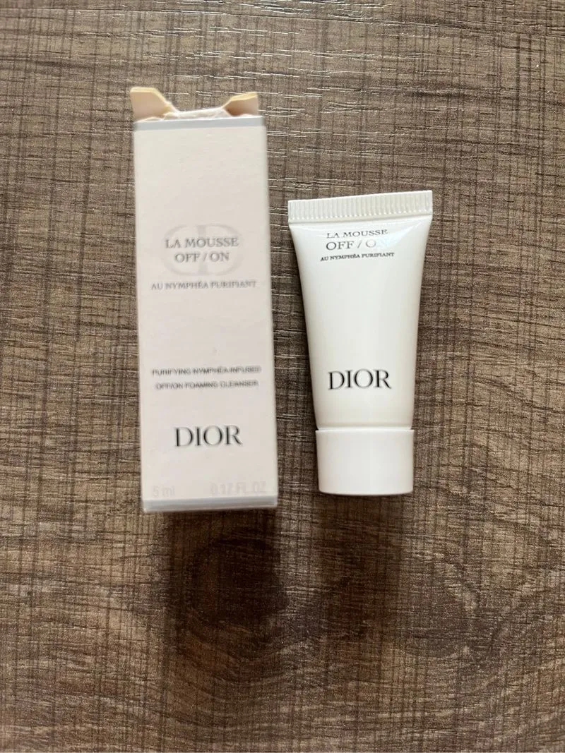 Clenaser Dior travel size photo 1