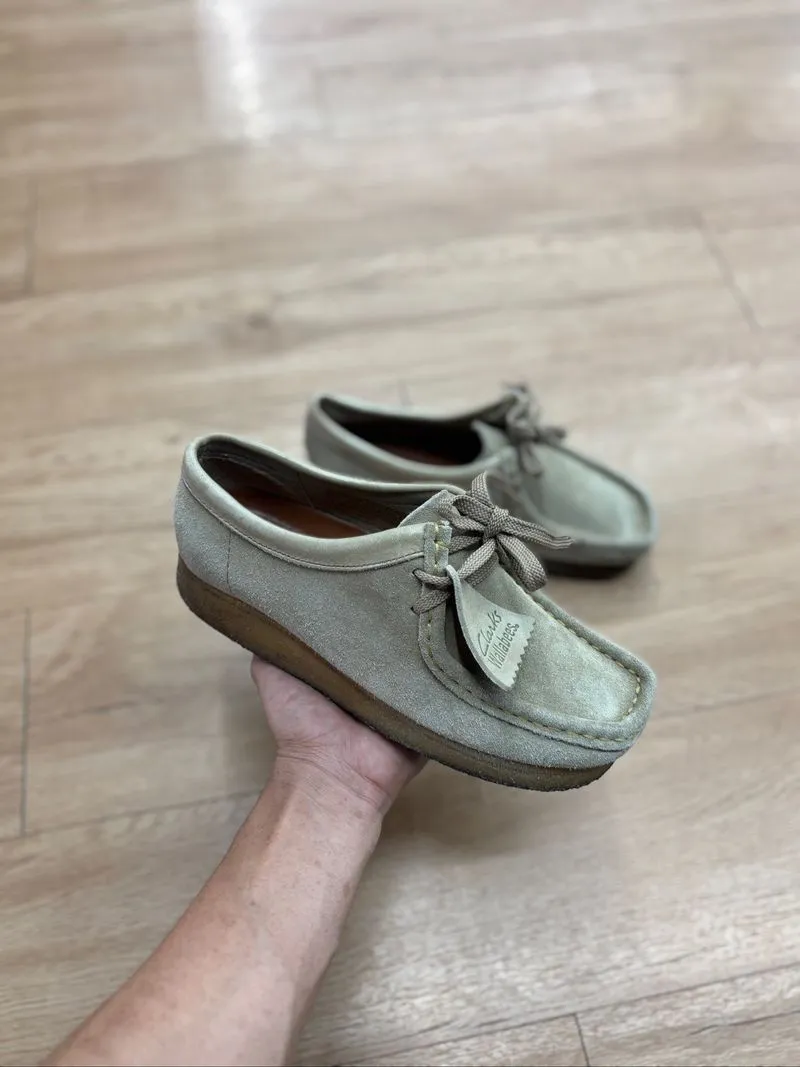 Clarks Wallabee beige photo 1