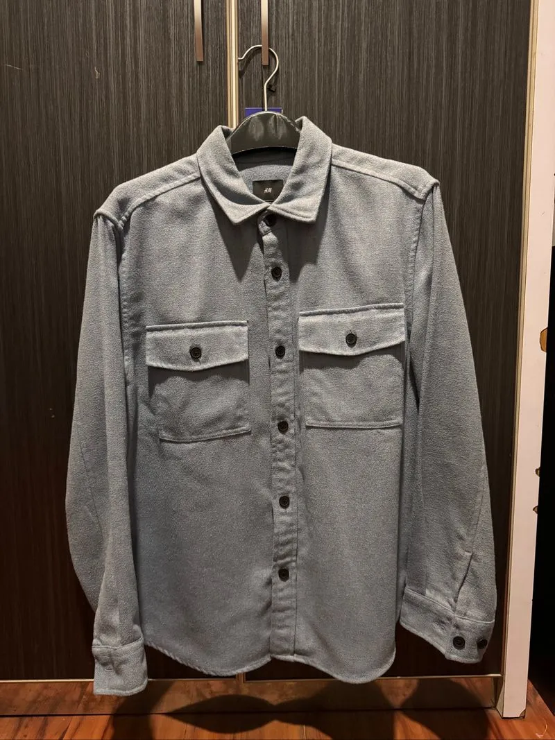 Jaket Kemeja Uniqlo photo 1