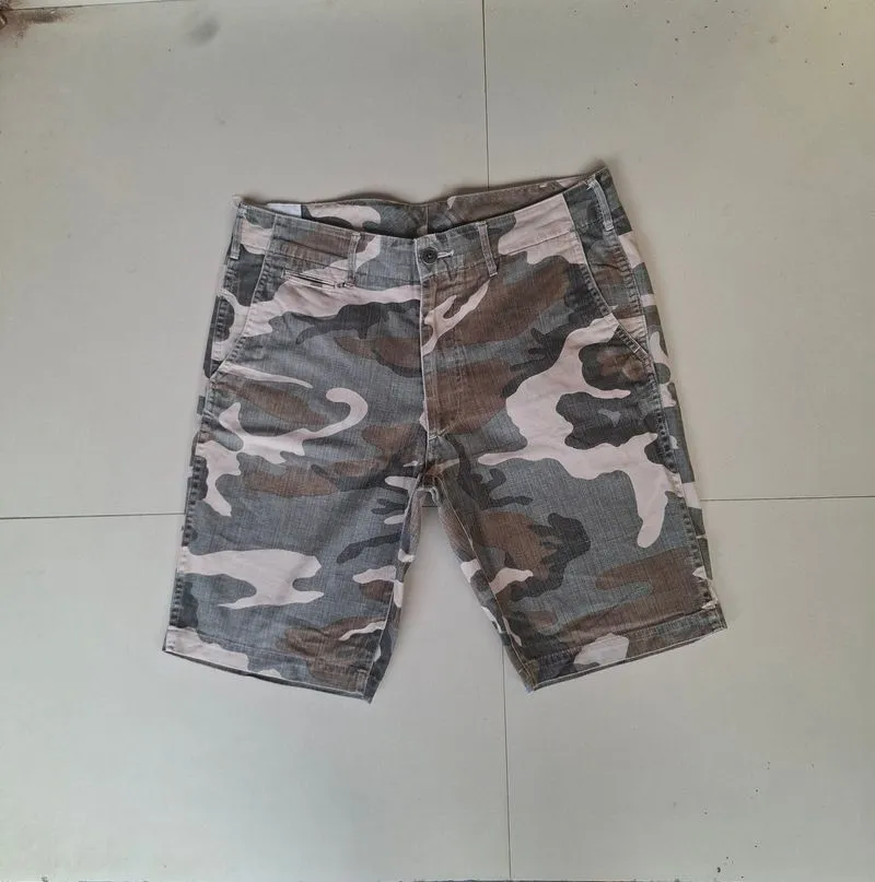 Beauty & Youth Camo
100 % Cotton Canvas
Size tag L photo 1