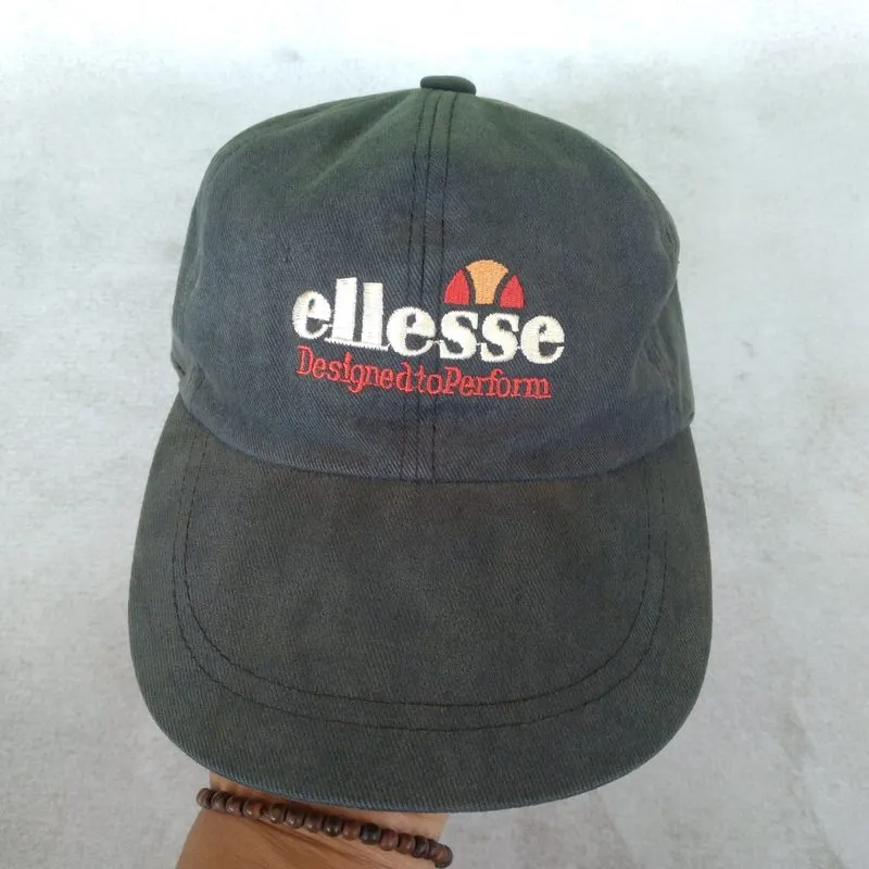 Topi vintage Ellesse Designed to perform photo 1