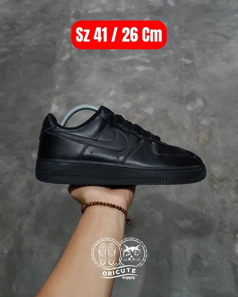 Nike Air Force 1 Fullblack photo 1