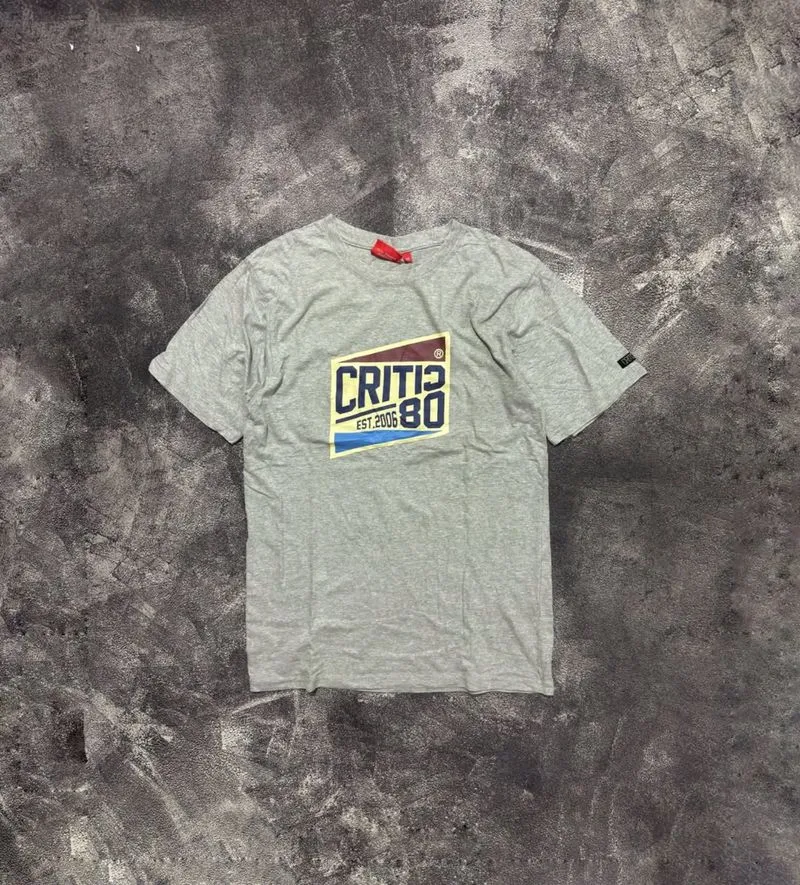 CRITIC SHIRT photo 1