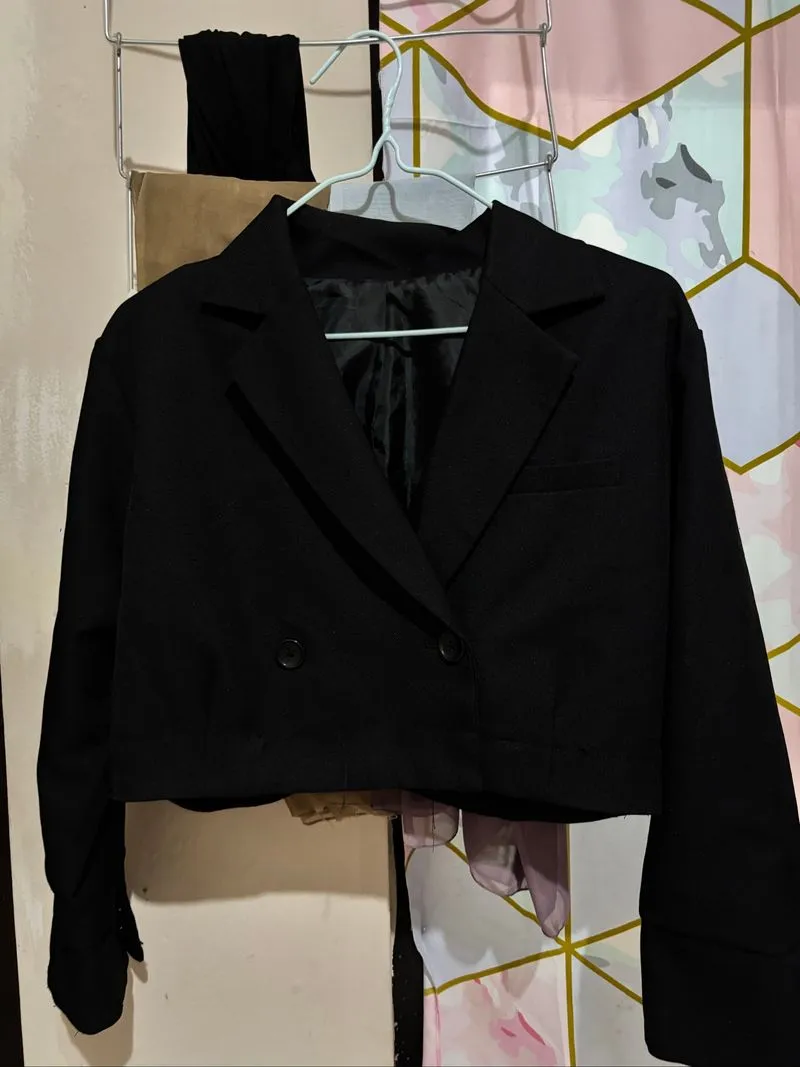 jas crop top hitam  photo 1
