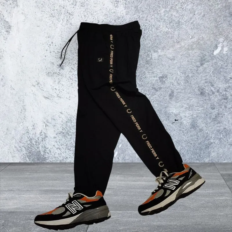 Celana Jogger Fred Perry like new  photo 1
