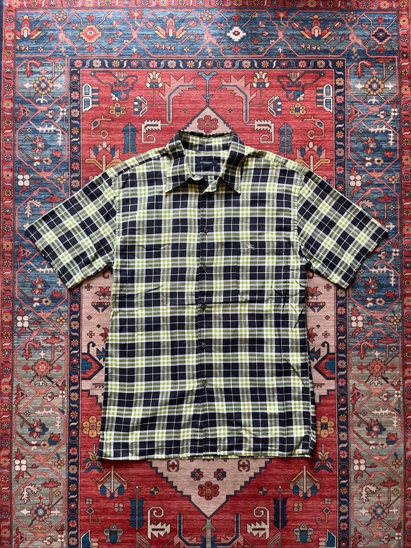 Burberry London Not Celine Chanel Ysl Y3 Adidas Nike Uniqlo photo 1