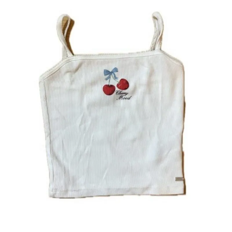 cherry mood cropped tank pull and bear photo 1