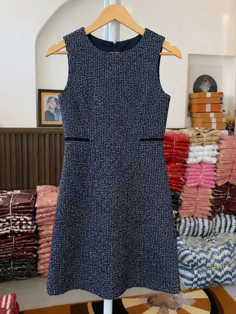 Dress Kerja Wanita Tweed Navy Sleeveless photo 1