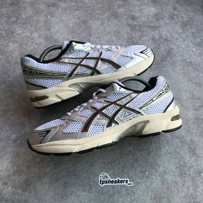 Asics Casual Sneakers Pria white brown photo 1