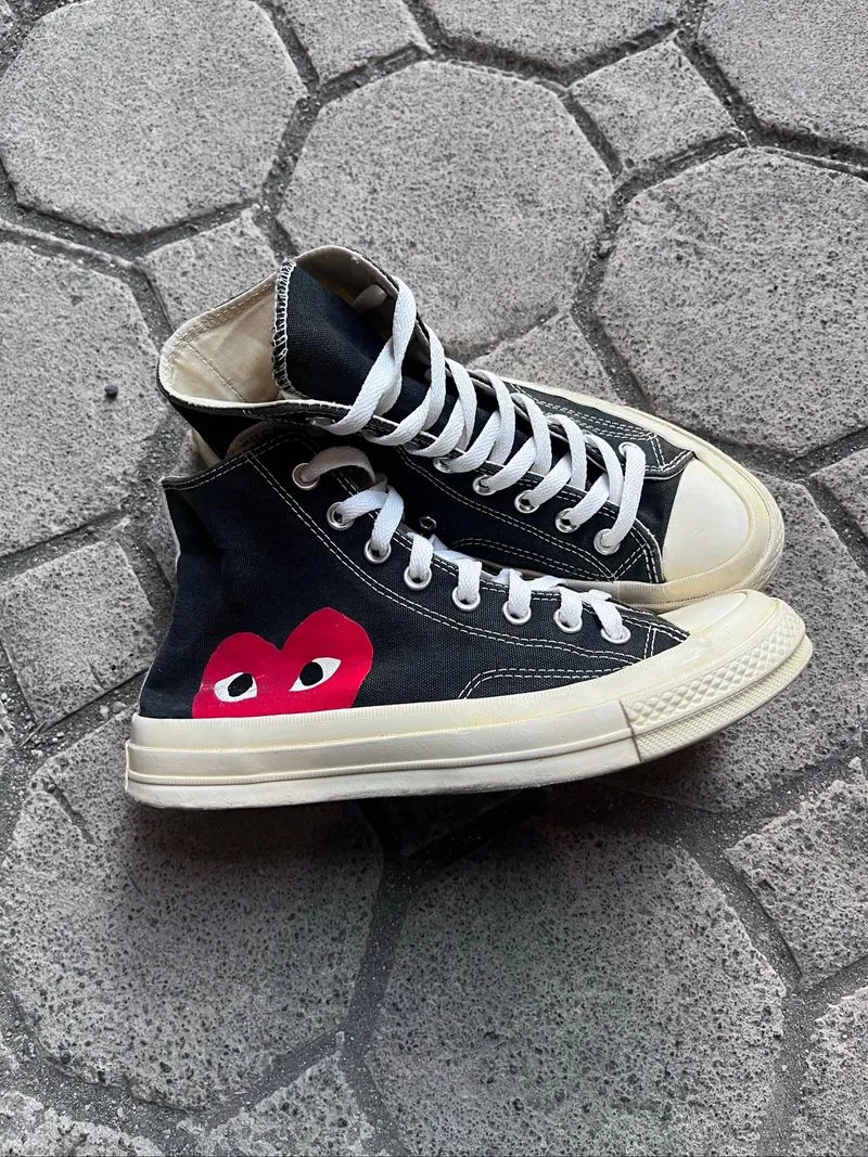 Converse x cdg photo 1