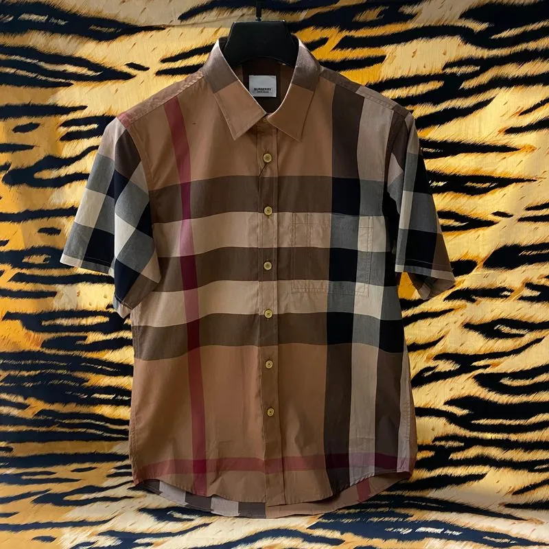 Burberry Luxury T-shirt Pria tan photo 1