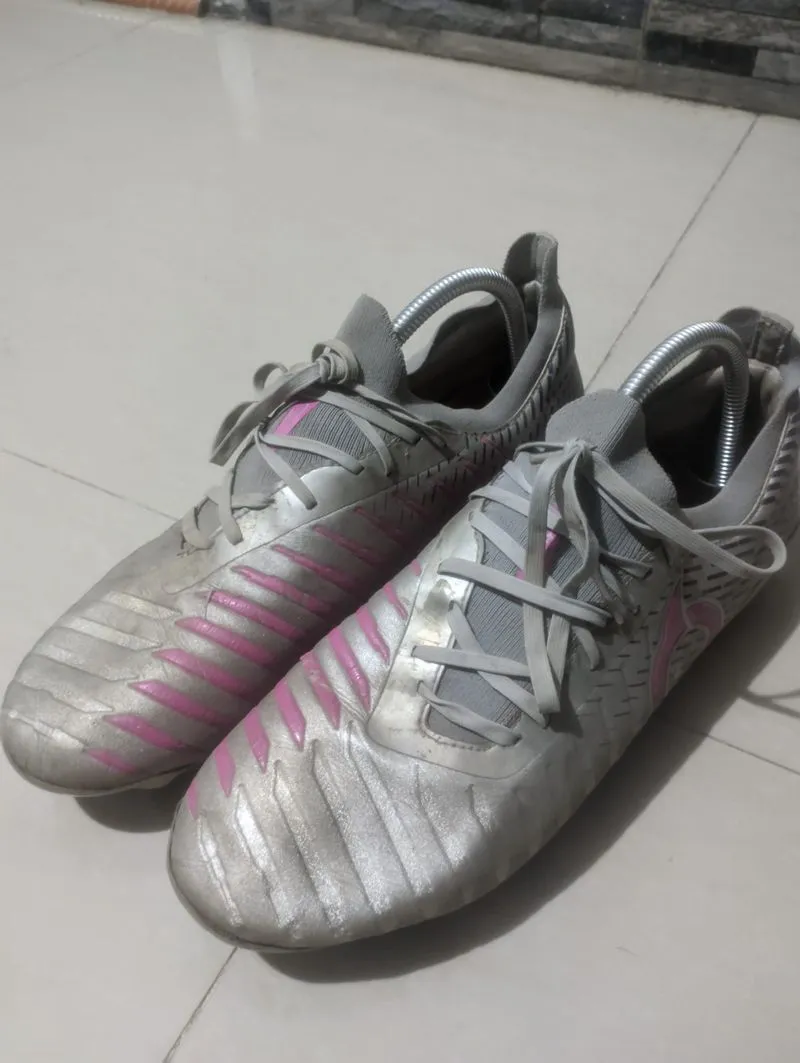 Sepatu bola ortus  photo 1