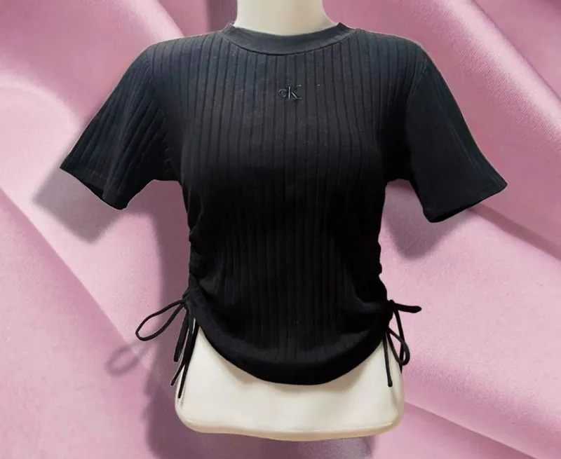 Calvin Klein Woman Crop Top photo 1