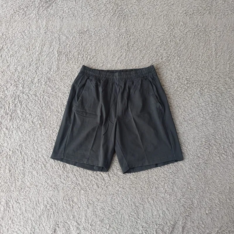 Celana Pendek Relax Uniqlo Airsm photo 1