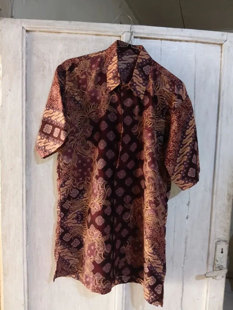 Pre Loved Kemeja Pria Dewasa photo 1