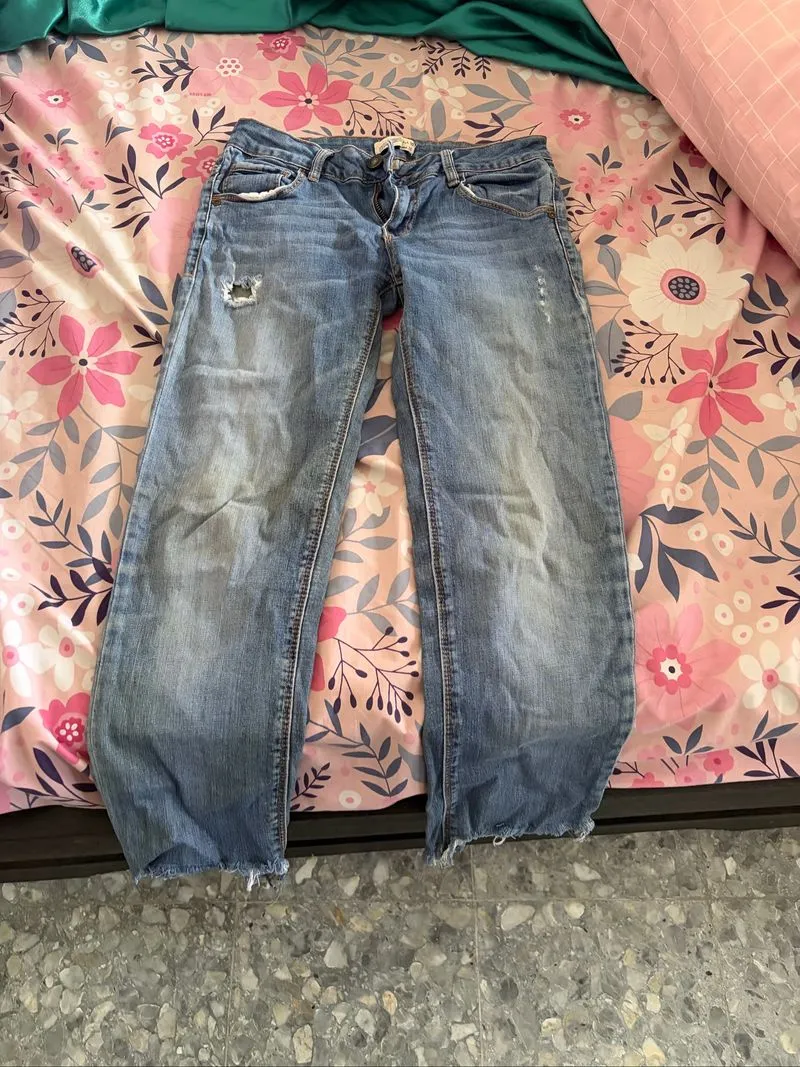 Pull and Bear Jeans Uk L photo 1