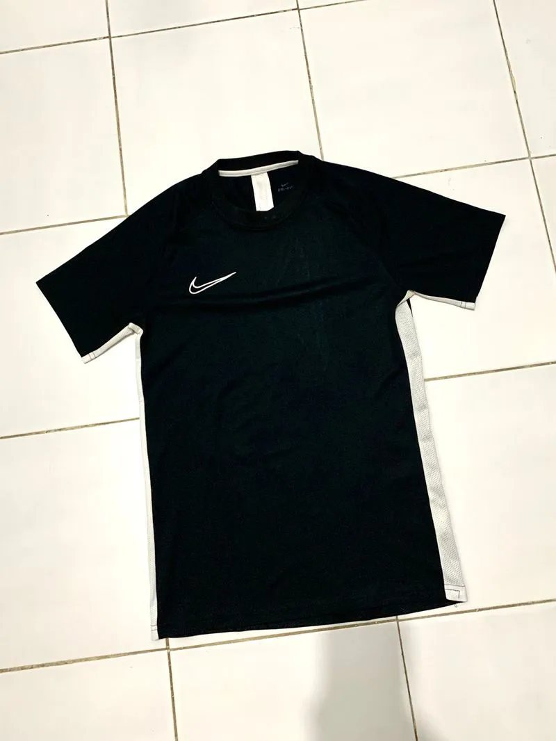 Nike Y2K Sportswear T-shirt Pria white black photo 1