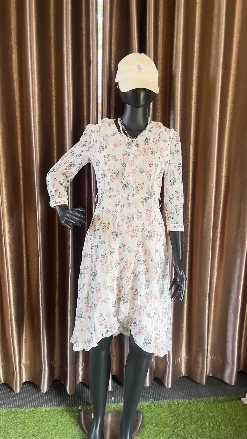 Mini Dress Motif Bunga photo 1