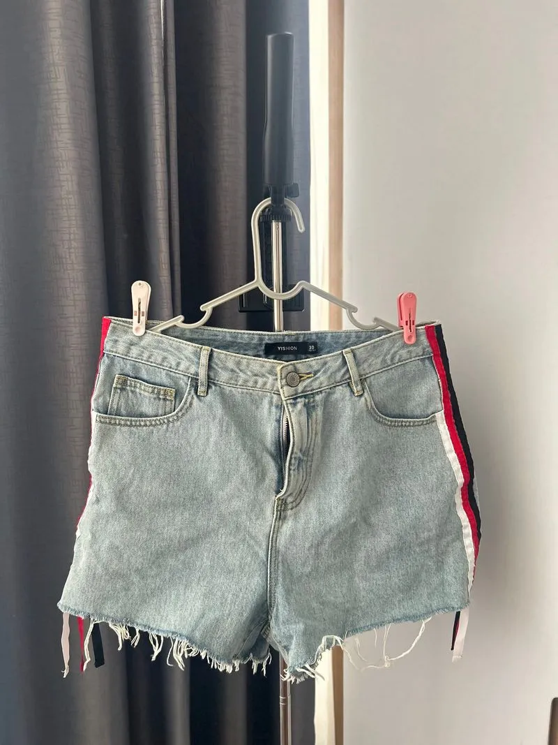 Celana pendek jeans denim rawis preloved photo 1