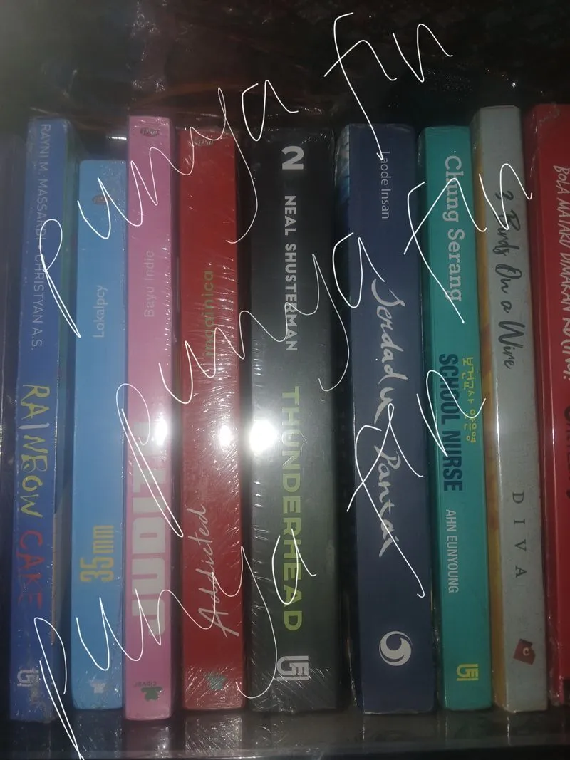 Neal Shusterman Thunderhead photo 1