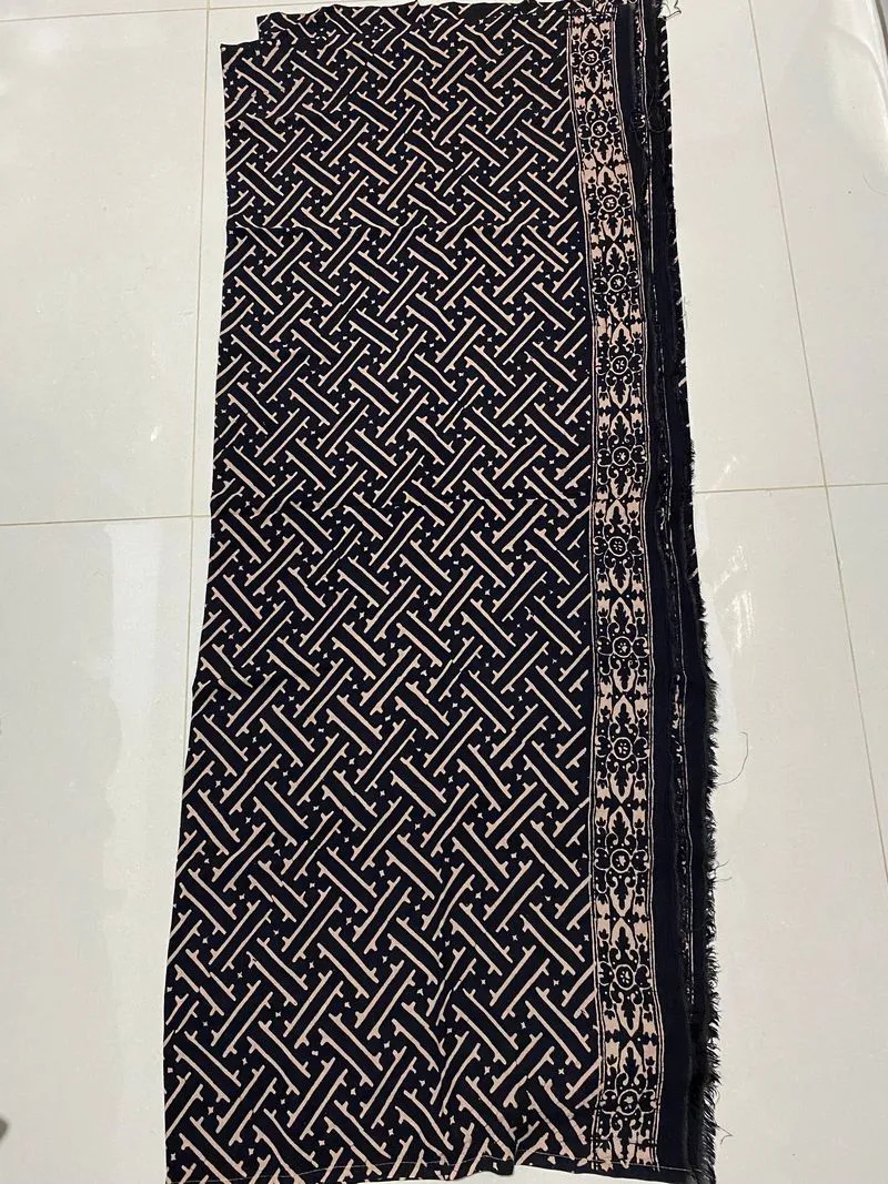 Kain Batik Motif Geometris/Anyaman photo 1