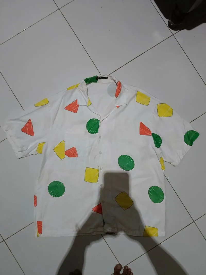 Kemeja Peacebird x Crayon Shincan photo 1