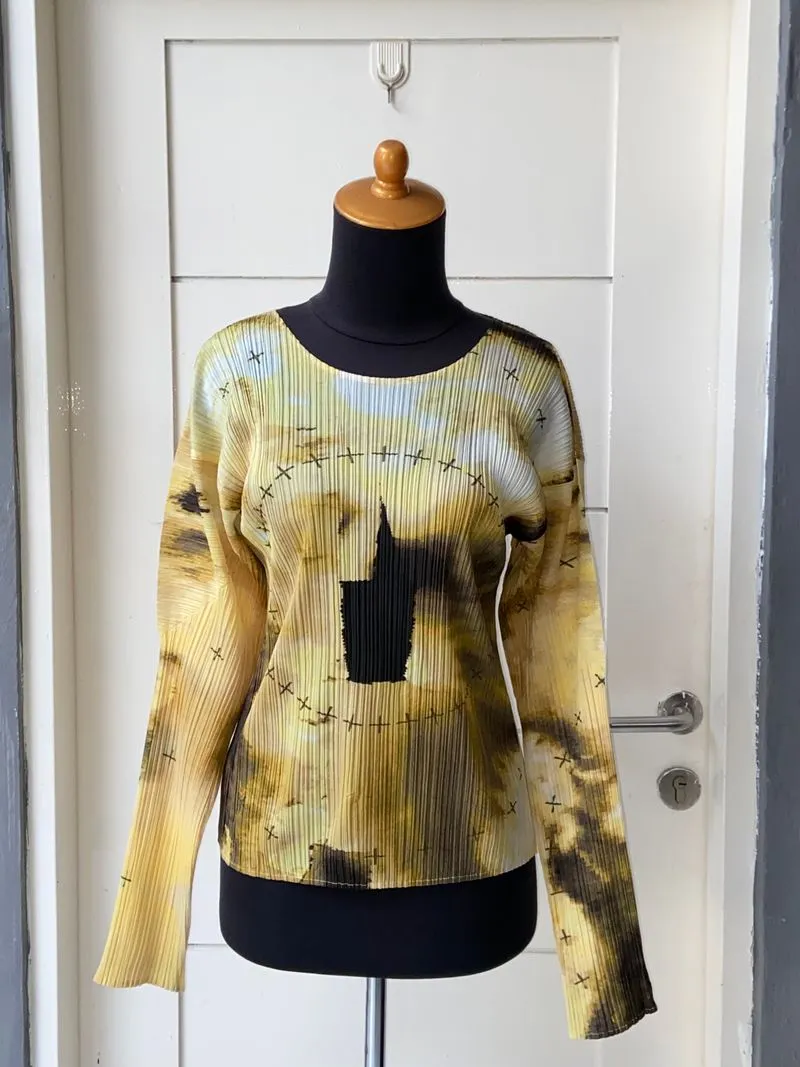 Issey Miyake Casual T-shirt Wanita yellow photo 1