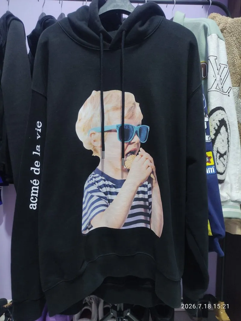 Hoodie  photo 1