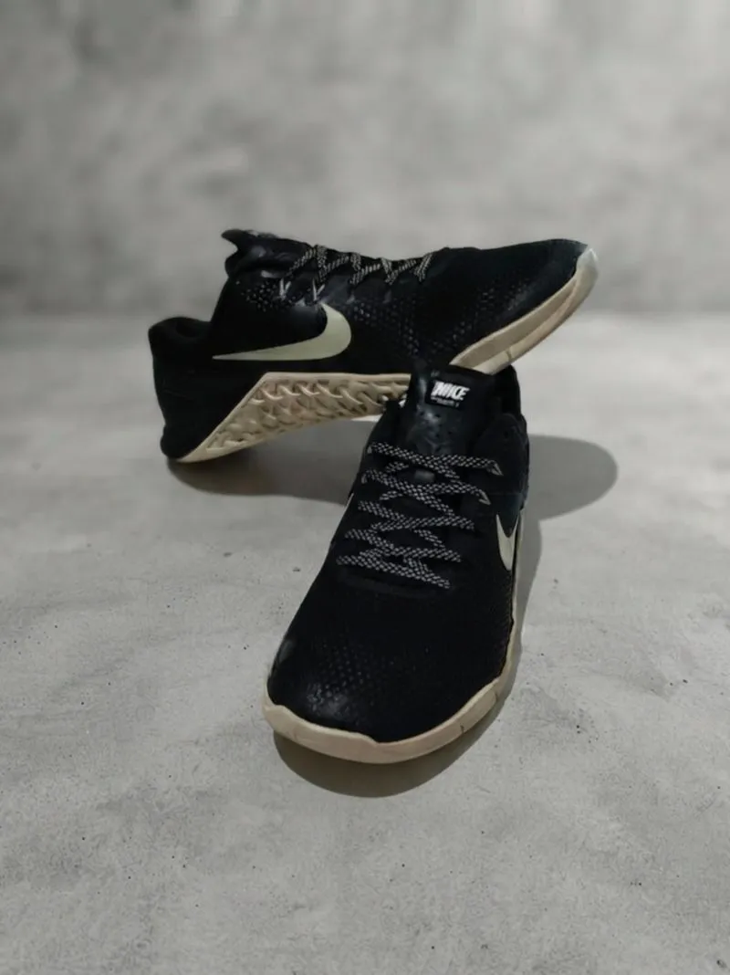 Nike Metcon 4 'Black White' photo 1