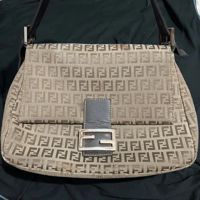 (Negotiable) - Fendi Mamma Baguette Zucchino Shoulder Bag Ta photo 1