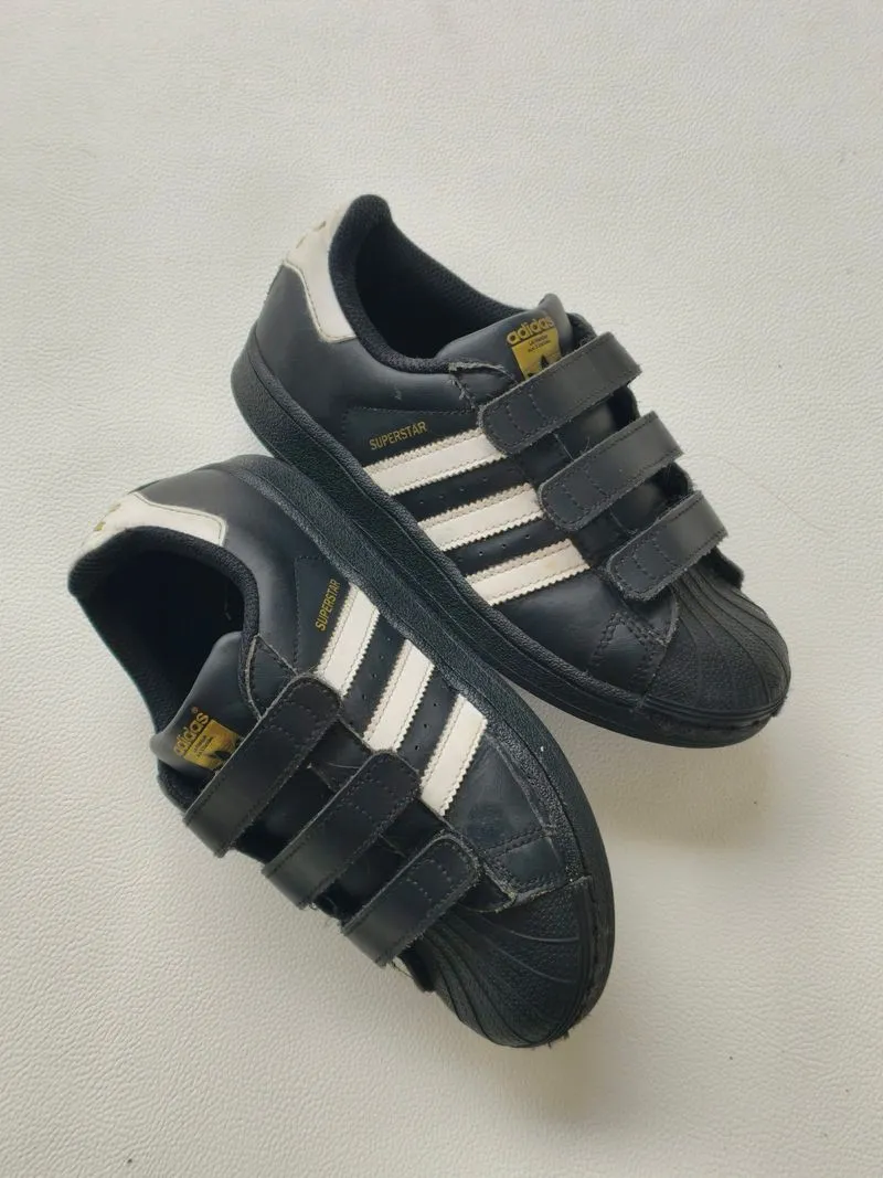 Adidas superstar bw photo 1