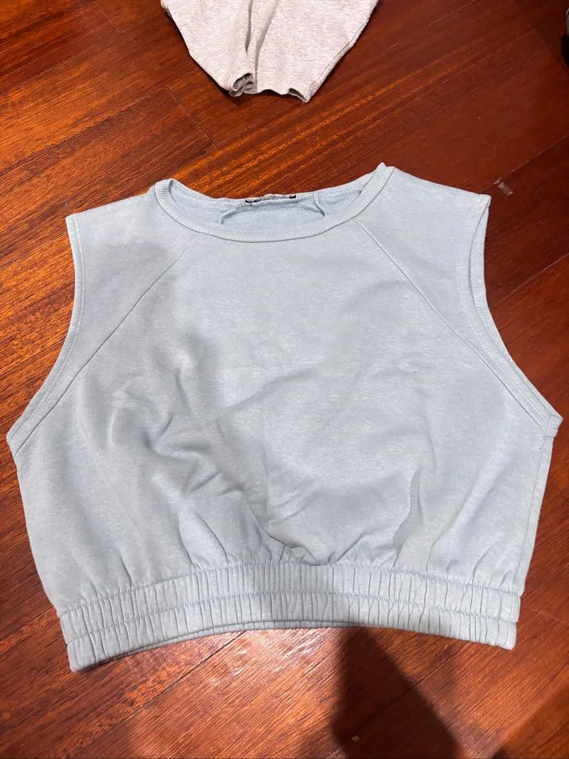 Zara cropped rompi photo 1